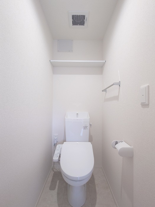 トイレ　温水洗浄暖房便座