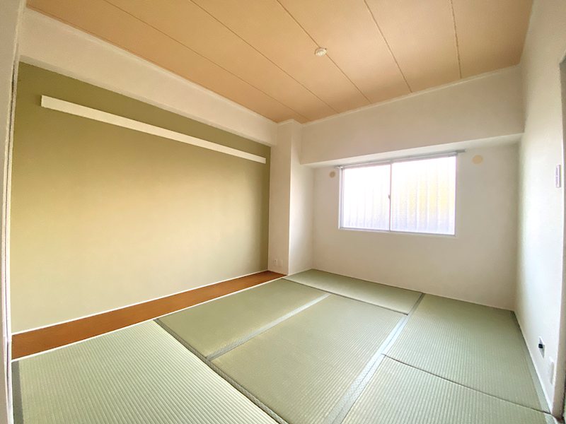 その他部屋・スペース　伝統的な落ち着いた和室6帖　板の間あり