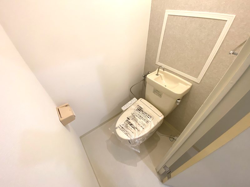 トイレ　トイレ　温水洗浄便座付