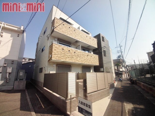 建物外観　ワンフロアー２戸の全戸角部屋設計