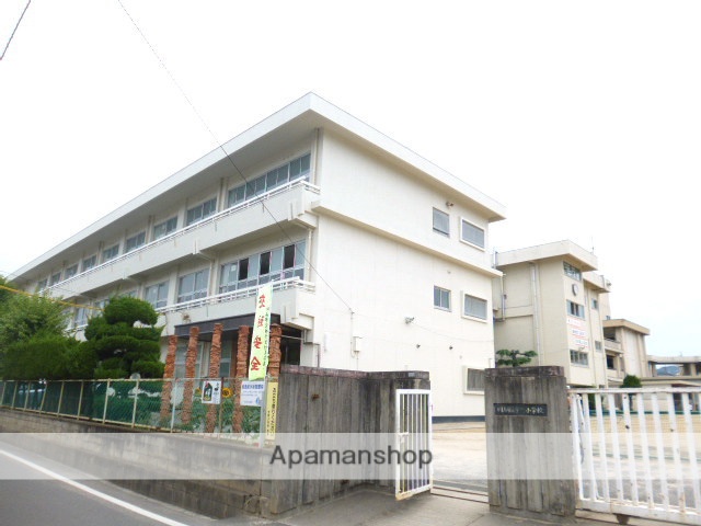 小学校　岡山市立宇野小学校（小学校）まで132m