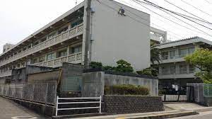 中学校　飯山中学校（中学校）まで855m