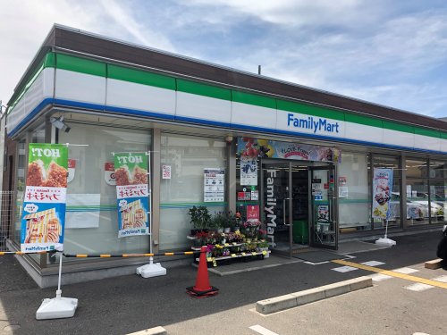 コンビニ　ファミリーマート 堺深井沢町店（コンビニ）まで402m