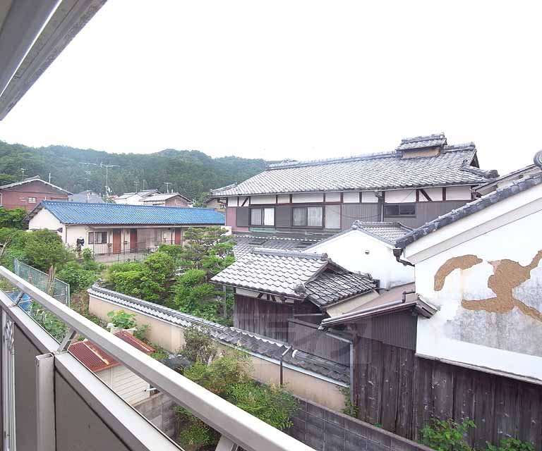 眺望　２階南向きバルコニーの参考写真です。