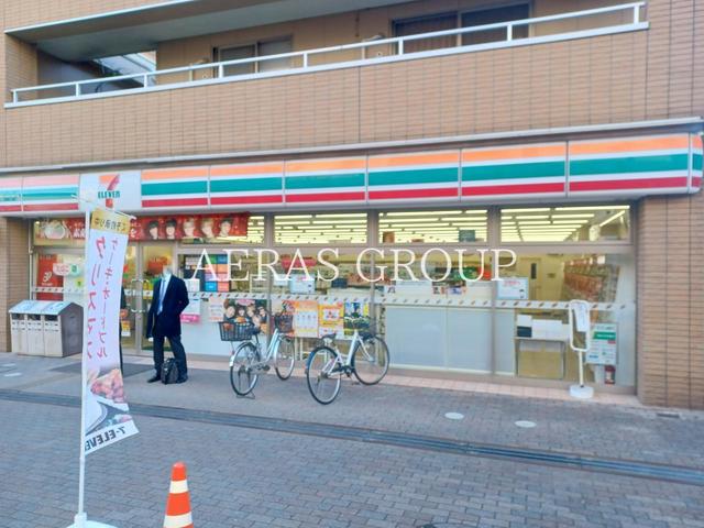 コンビニ　セブン-イレブン 草加住吉店（コンビニ）まで374m