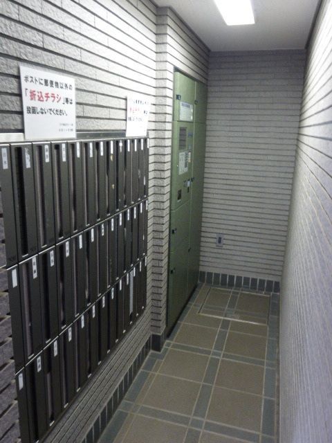 エントランス　★お問い合わせはタウンハウジングまで★