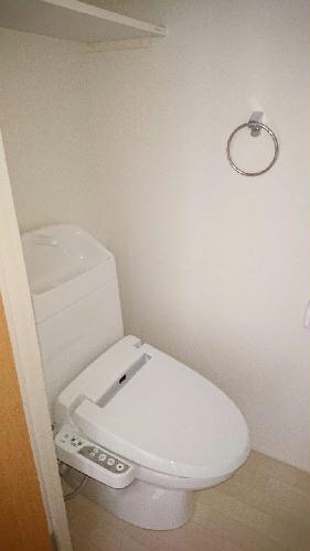 トイレ　温水洗浄便座