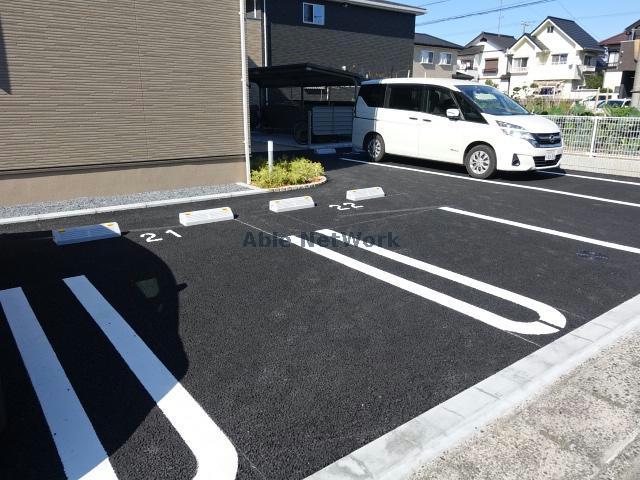 駐車場　駐車場