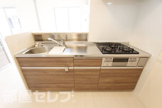 キッチン　※１０２号室の写真です。