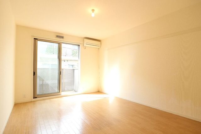 居室・リビング　居室