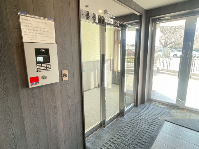 エントランス　オートロック完備　セキュリティマンション