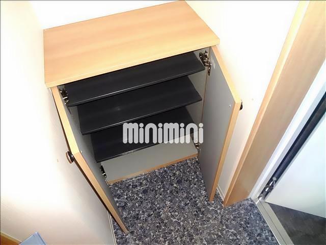 駐車場　下駄箱