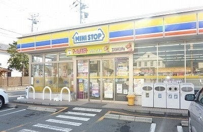 コンビニ　ミニストップ　沼津根古屋店（コンビニ）まで500m