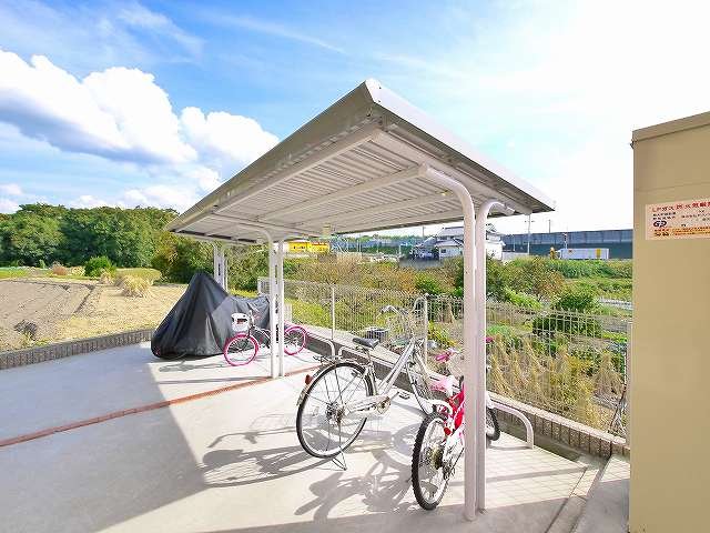 その他共有部分　自転車置き場です。