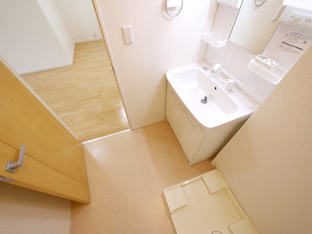 洗面設備　広い洗面スペース