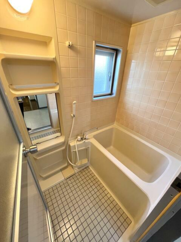 バス・シャワールーム　日々の暮らしに欠かせないお風呂です