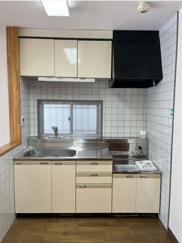 キッチン　コンパクトなキッチンで掃除もラクラク