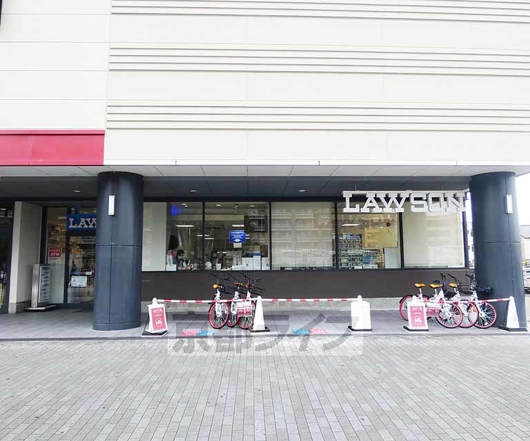 コンビニ　ローソンＢｉＶｉ京都二条店（コンビニ）まで349m