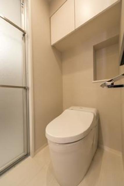 トイレ　※写真は同タイプ住戸です。