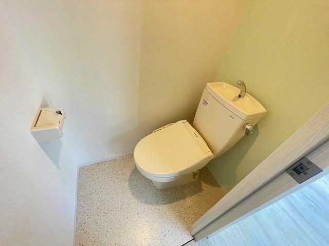 トイレ　トイレ