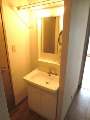 洗面設備　★独立洗面所は女性にも人気です★