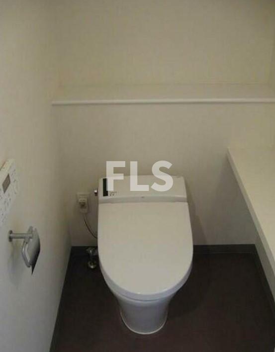 トイレ　タンクレストイレ