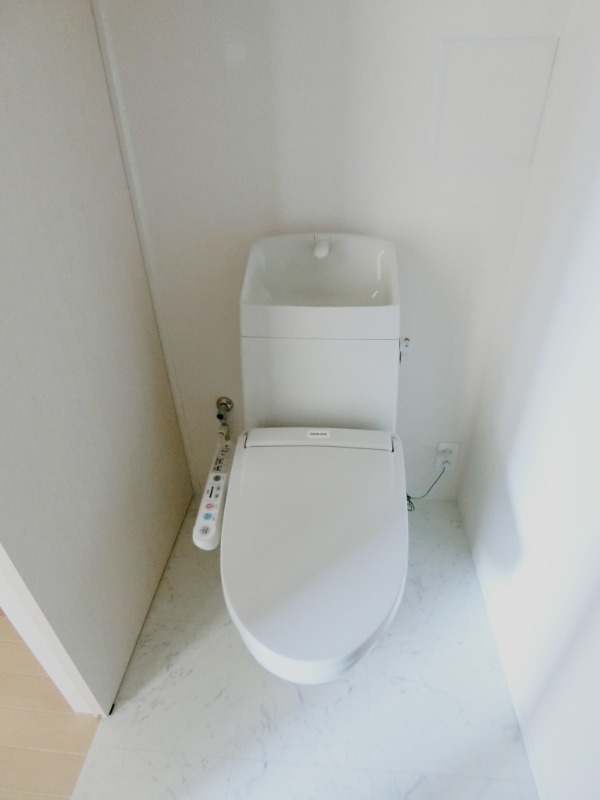 トイレ　図面と現状に相違がある場合には現状を優先