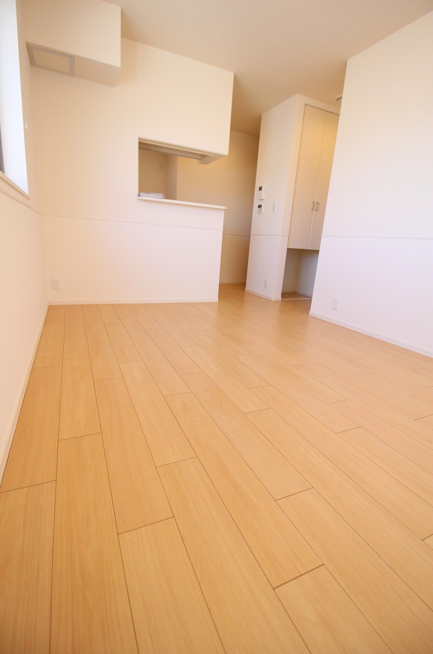 居室・リビング　同物件別のお部屋の写真です。