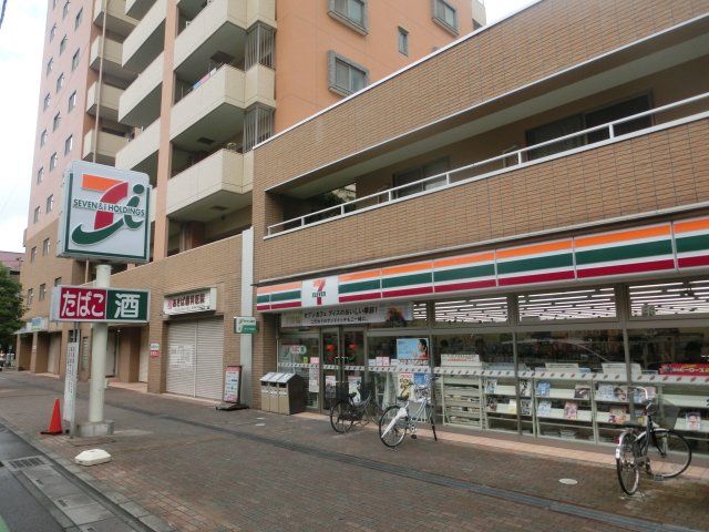 コンビニ　セブン‐イレブン 草加住吉店（コンビニ）まで457m