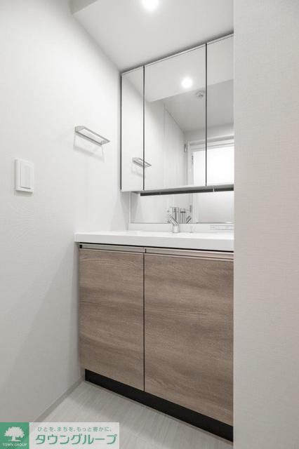 洗面設備　Aタイプ2024年3月撮影 同タイプ1001号室の写真です。