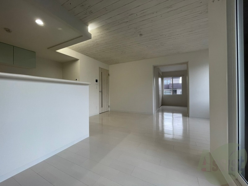 居室・リビング　広くてキレイなＬＤＫが広がっていて、充実した生活が送れそう。