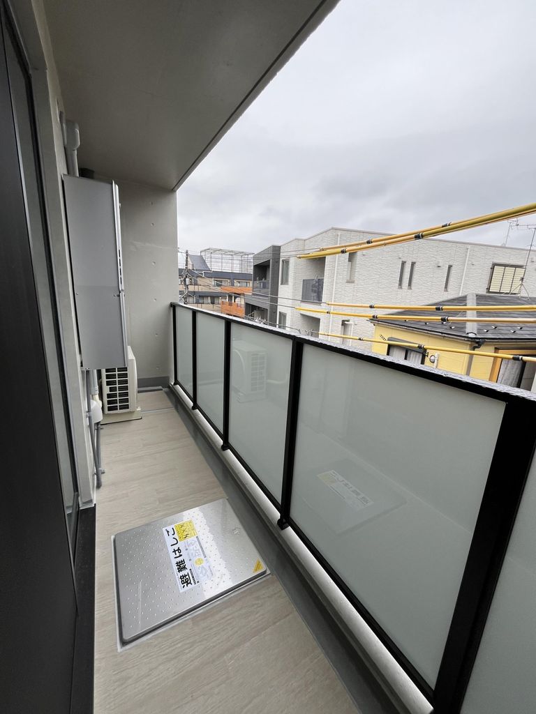 バルコニー　バルコニー
