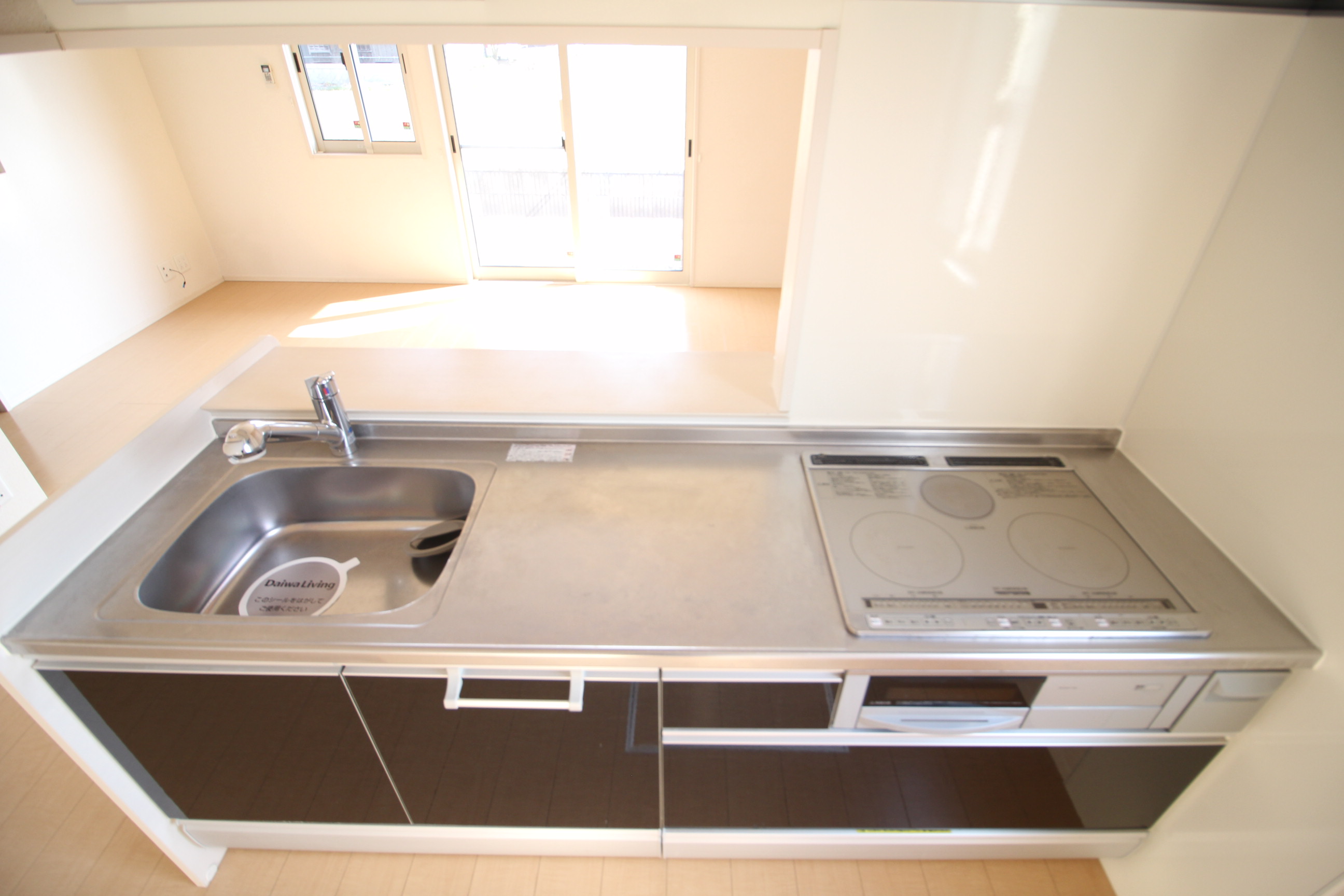 キッチン　IHクッキングヒーター採用でお手入れ簡単◎