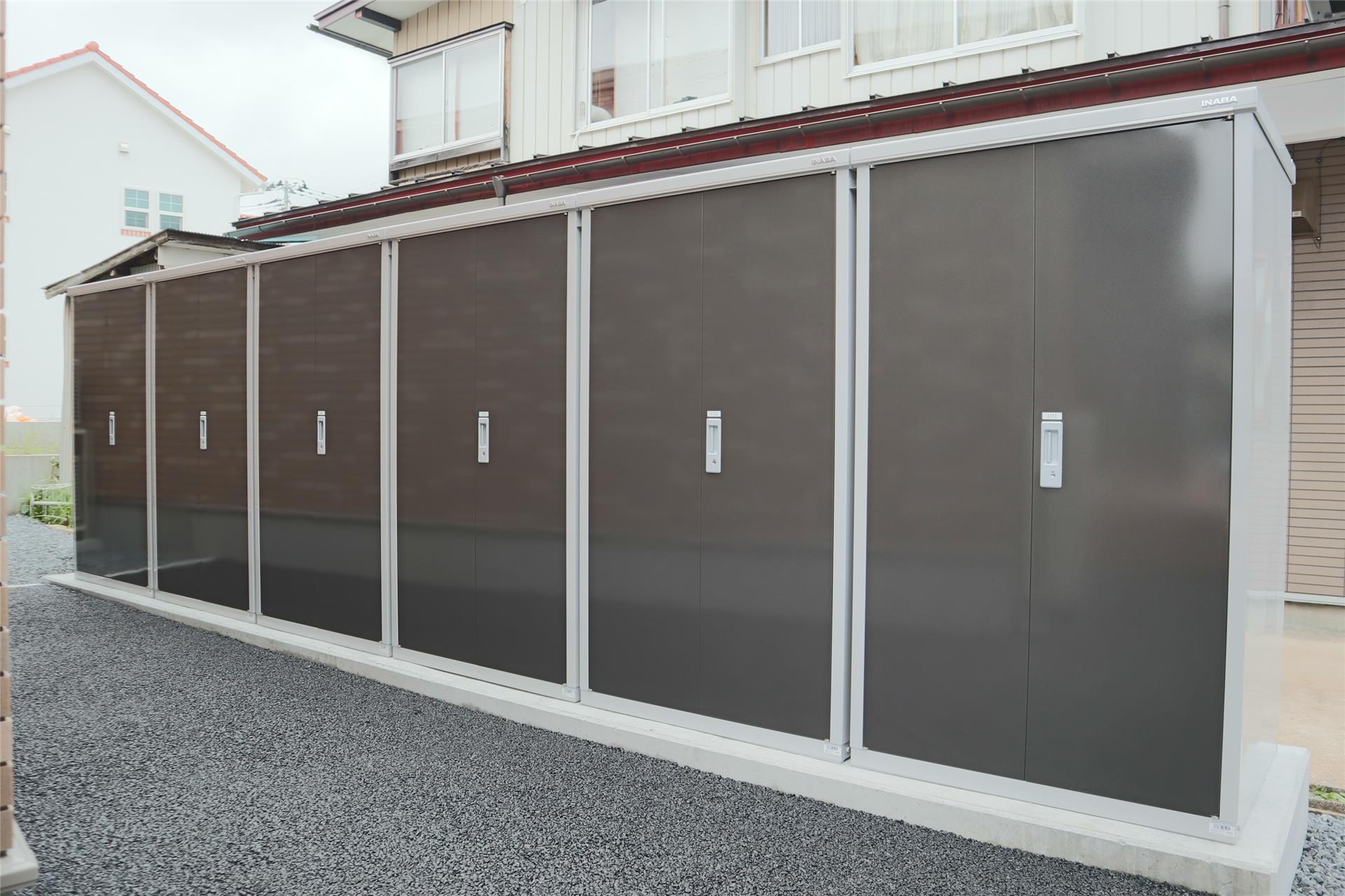 エントランス　物置