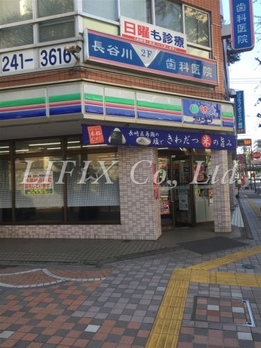 コンビニ　スリーエフ 伊勢佐木町店（コンビニ）まで215m