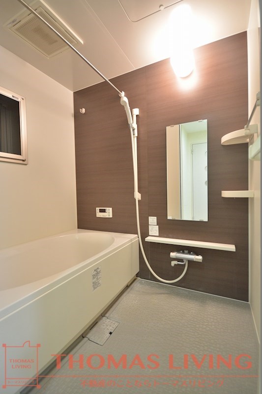 バス・シャワールーム　追い焚き機能付き