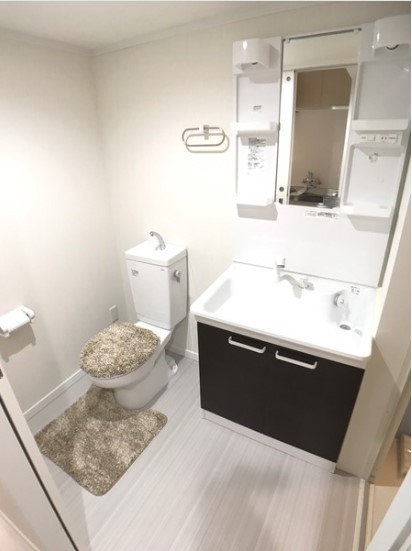 洗面設備　※同物件・同タイプの写真です。