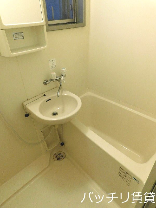 洗面設備　＊画像は別部屋の為イメージ、現状を優先致します