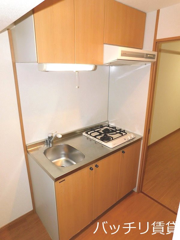 キッチン　＊画像は別部屋の為イメージ、現状を優先致します
