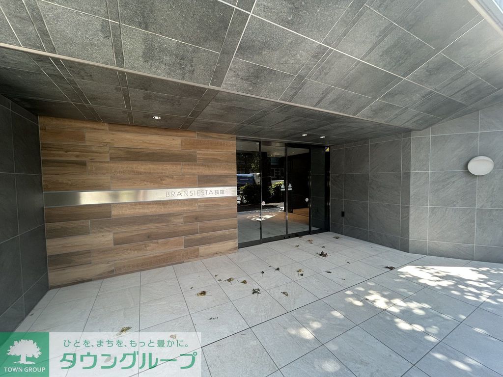 エントランス　エントランス