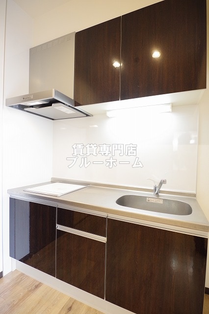 キッチン　収納豊富なシステムキッチン！