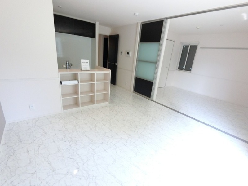 居室・リビング　図面と現状に相違がある場合には現状を優先