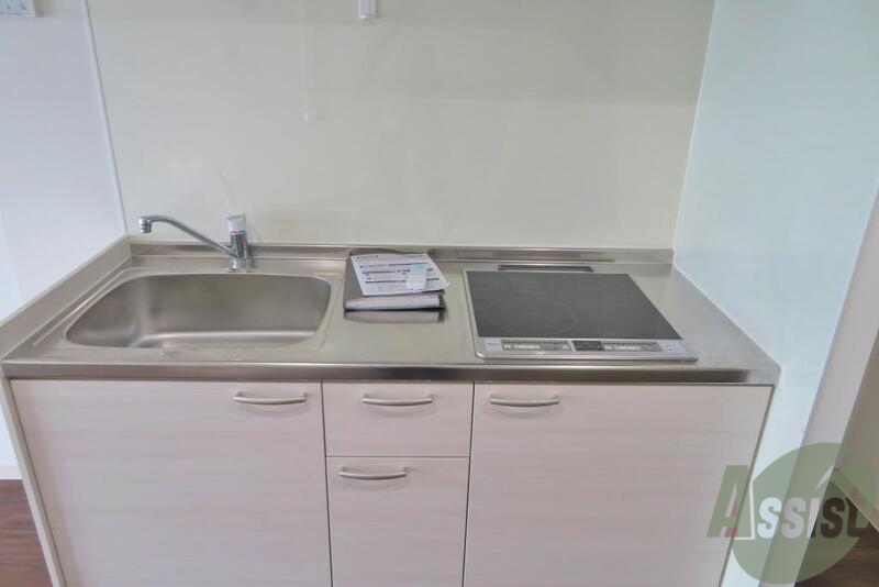 キッチン　ＩＨクッキングヒーターでお掃除もしやすいですね。