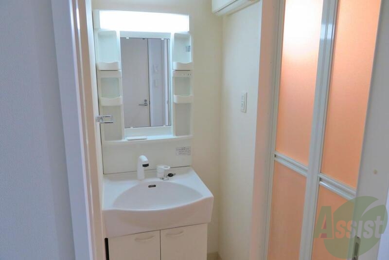 洗面設備　独立洗面台で、便利ですよね。