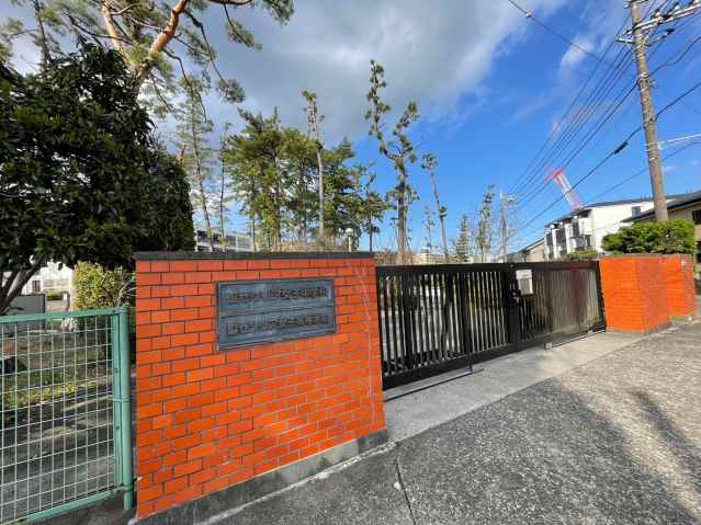 高校・高専　聖セシリア女子中学校・高等学校（高校・高専）まで674m