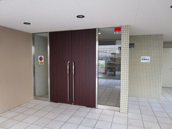 エントランス　☆きれいなエントランス☆