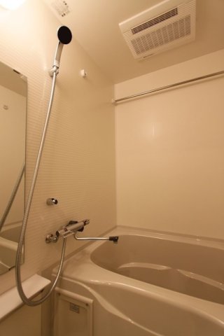 バス・シャワールーム　色は異なる場合があります