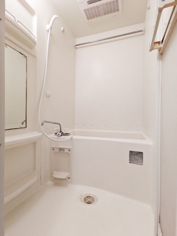 バス・シャワールーム　図面と現状に相違がある場合には現状を優先