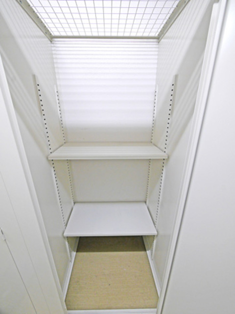 その他共有部分　Ｂ１にトランクルーム。別途申込みにて月額４，０００円