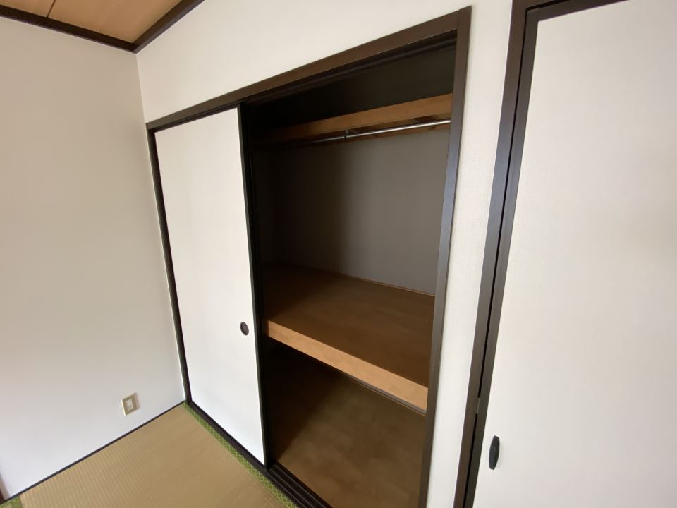 収納　独立洗面台あります